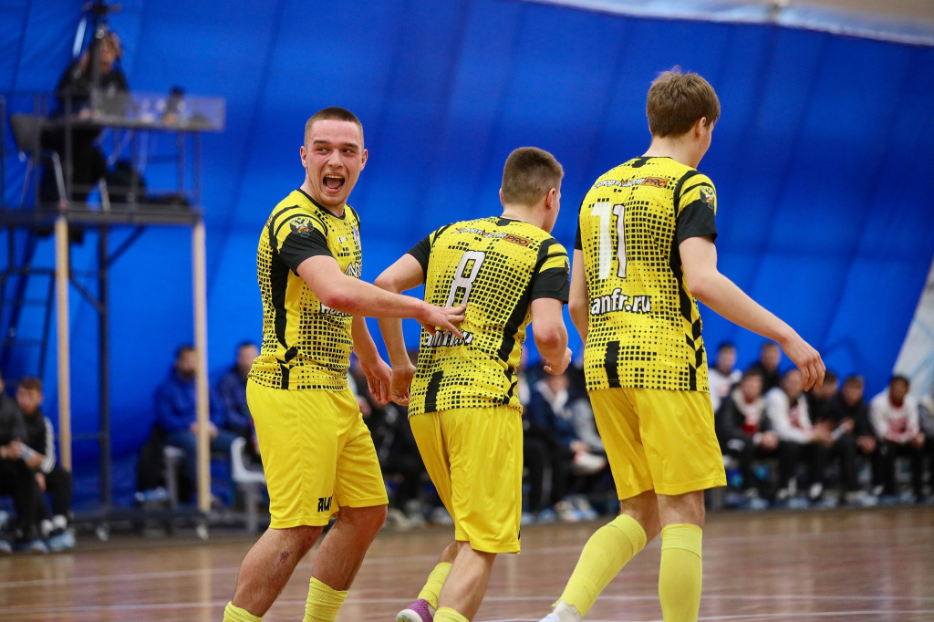 sYsHgv3-NZM.jpg